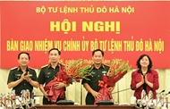 Duty handover ceremony held for Political Commissar of Hanoi Capital Command